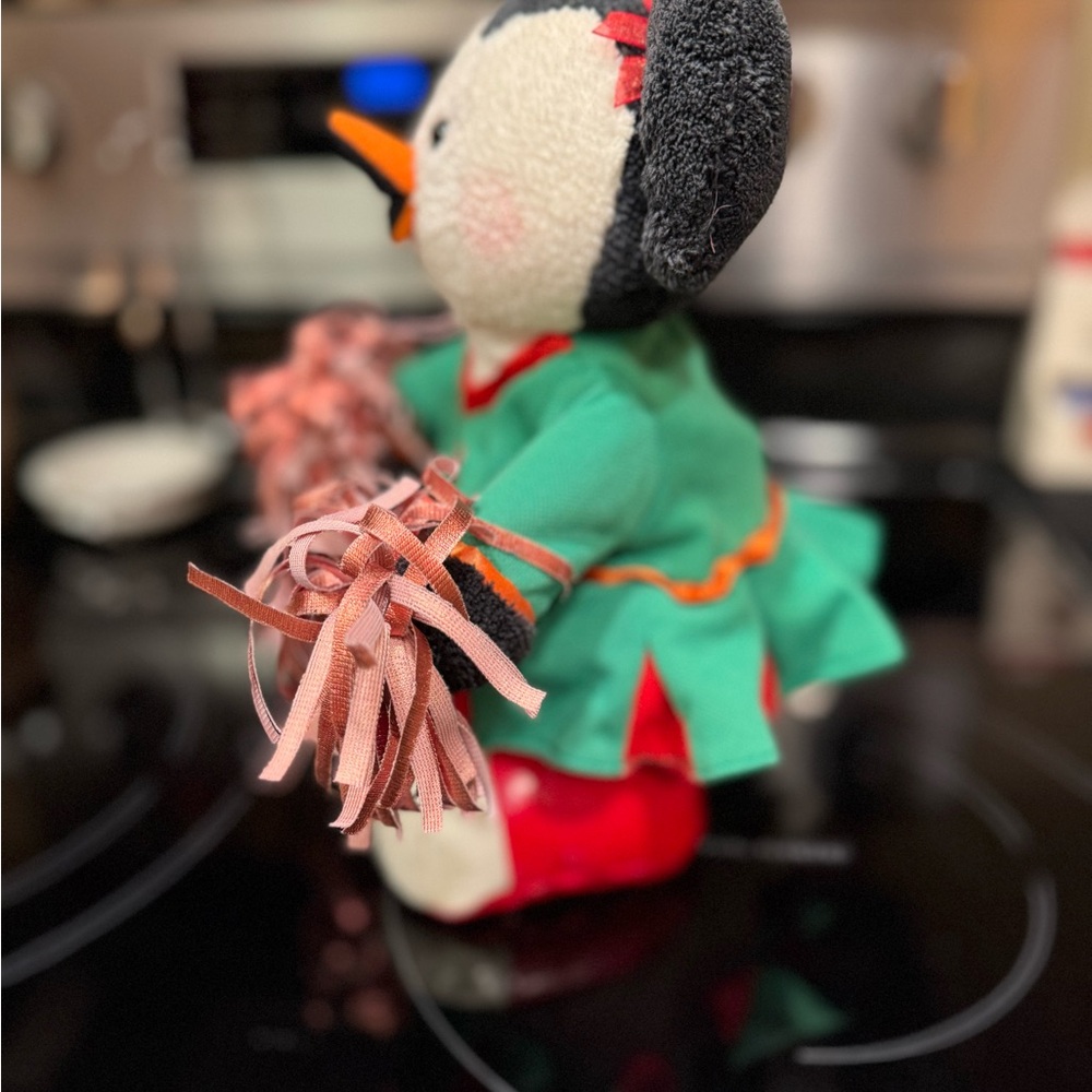 Gemmy Animated Christmas Singing Cheerleading Penguin 2007 Tested Works RareFind - Picture 5 of 9